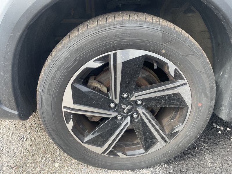 Mitsubishi Eclipse Cross 2.4 Plug-in Hybrid Plus Select 4WD 2023 – снимка 21
