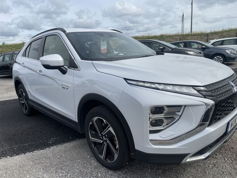 Mitsubishi Eclipse Cross 2.4 Plug-in Hybrid Plus Select 4WD 2023 – снимка 6
