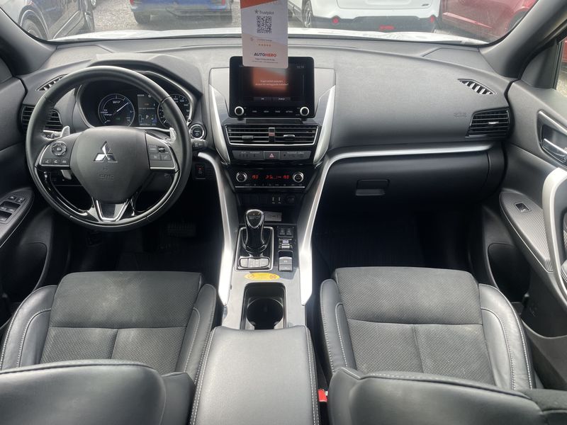 Mitsubishi Eclipse Cross 2.4 Plug-in Hybrid Plus Select 4WD 2023 – снимка 11