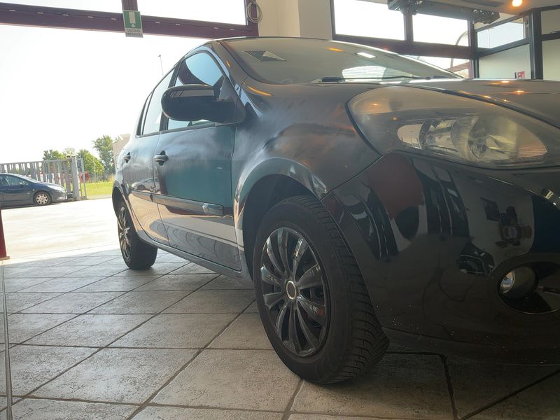 Renault Clio 1.2 Dynamique 2010 – снимка 12