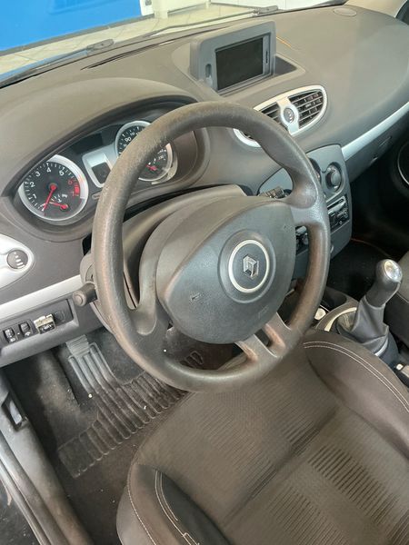 Renault Clio 1.2 Dynamique 2010 – снимка 44