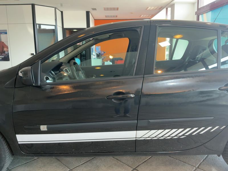 Renault Clio 1.2 Dynamique 2010 – снимка 4
