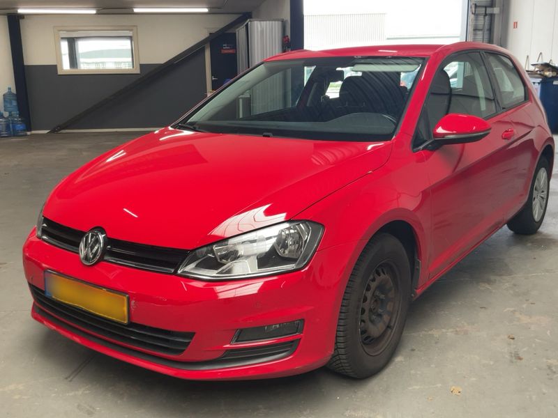 Volkswagen Golf VII 1.2 TSI Trendline BlueMotion Tech 2014 – снимка 1