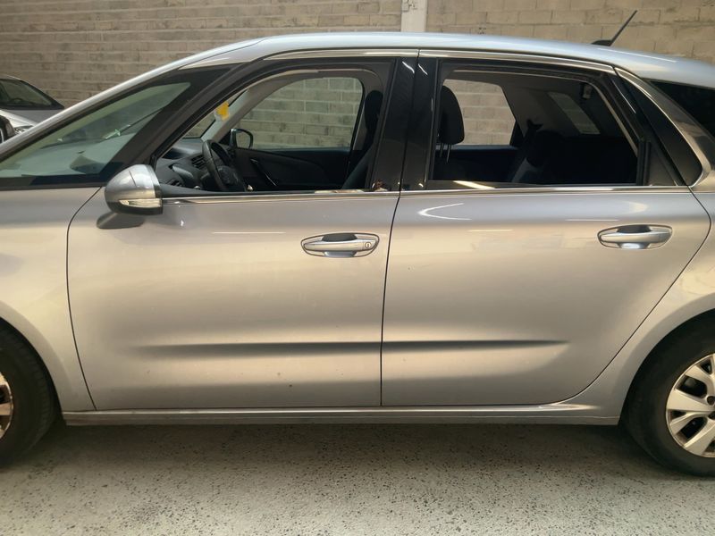 Citroen C4 Picasso 1.6 Blue-HDi Feel 2017 – снимка 4