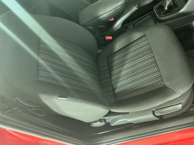 Volkswagen Polo 1.0 Trendline BlueMotion Tech 2015 – снимка 40