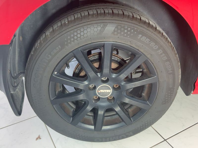 Volkswagen Polo 1.0 Trendline BlueMotion Tech 2015 – снимка 9