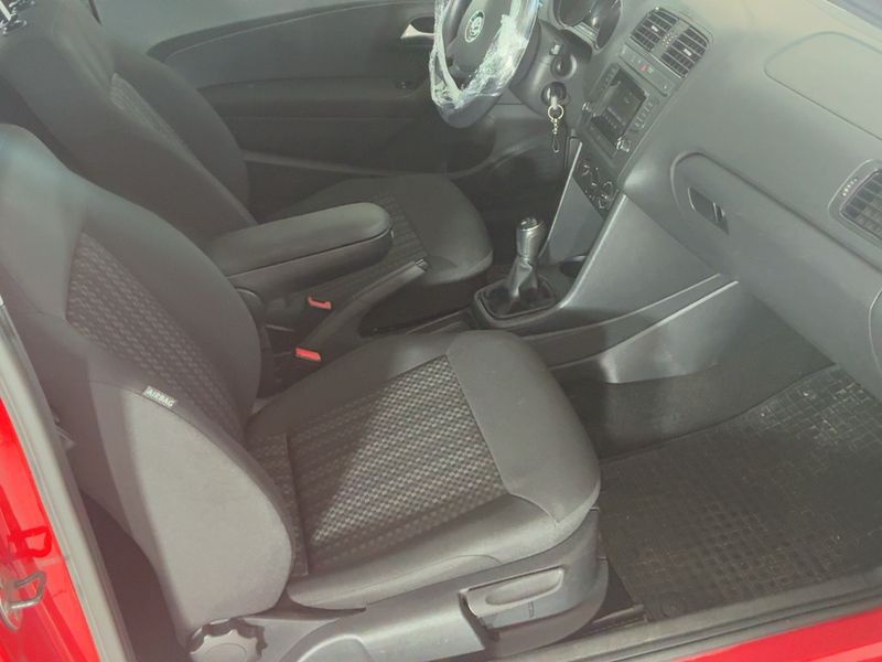 Volkswagen Polo 1.0 Trendline BlueMotion Tech 2015 – снимка 17