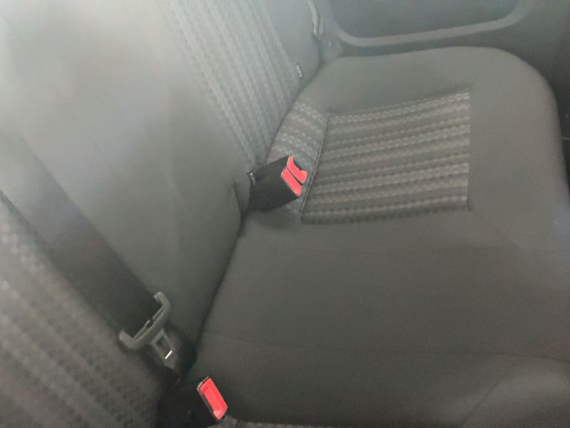Volkswagen Polo 1.0 Trendline BlueMotion Tech 2015 – снимка 20