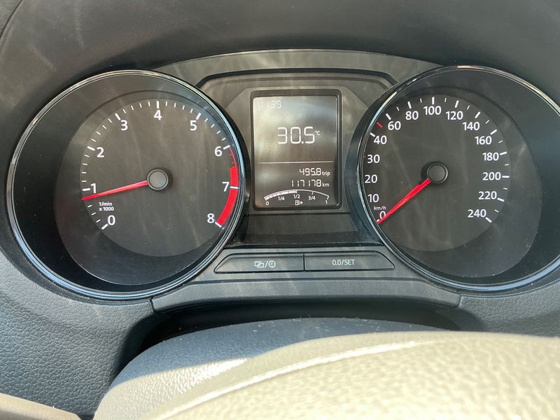 Volkswagen Polo 1.0 Trendline BlueMotion Tech 2015 – снимка 19