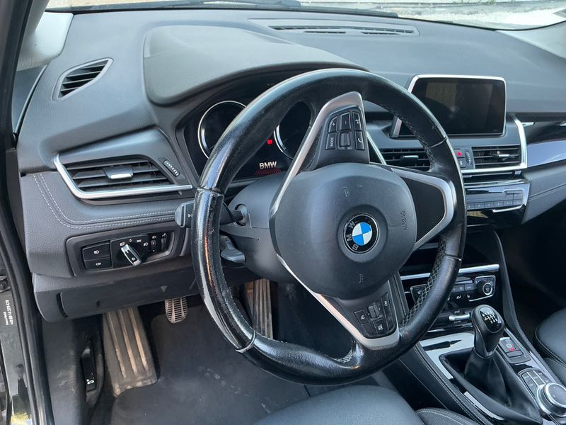 BMW 2er 218d Gran Tourer Sport Line 2018 – снимка 27