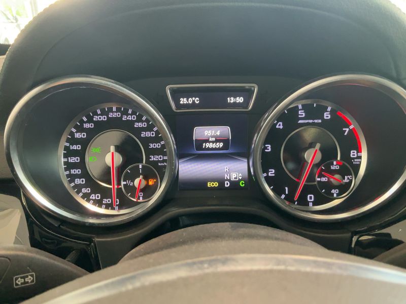 Mercedes-Benz M-Klasse ML 63 AMG 2014 – снимка 18