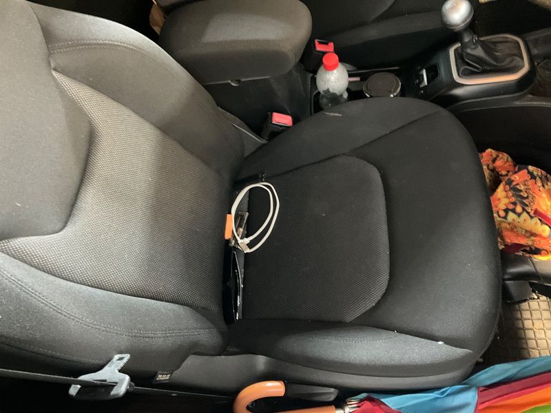 Jeep Renegade 1.6 Sport FWD 2018 – снимка 36