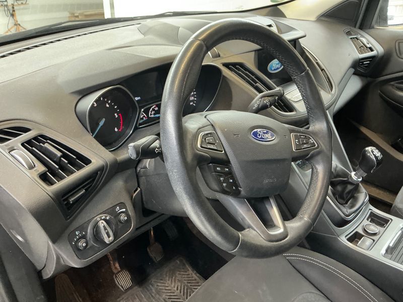 Ford Kuga 2.0 TDCi Cool&Connect 2018 – снимка 36