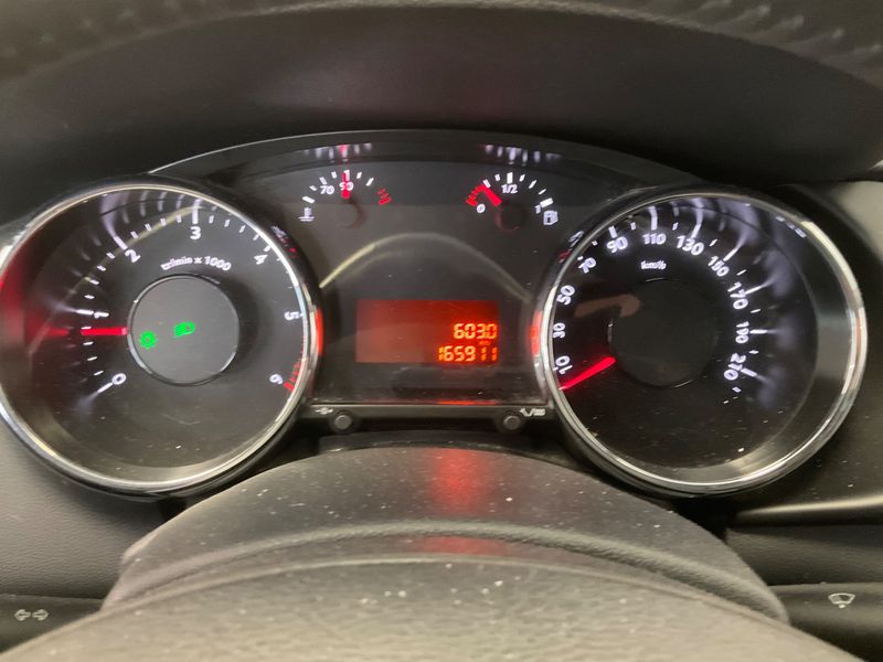 Peugeot 3008 1.6 HDi Active 2013 – снимка 4