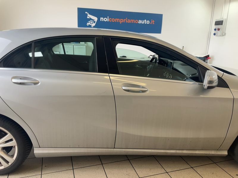Mercedes-Benz A-Klasse A 180 CDI BlueEfficiency Urban 2016 – снимка 10