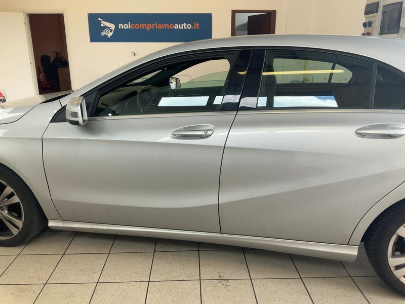 Mercedes-Benz A-Klasse A 180 CDI BlueEfficiency Urban 2016 – снимка 4