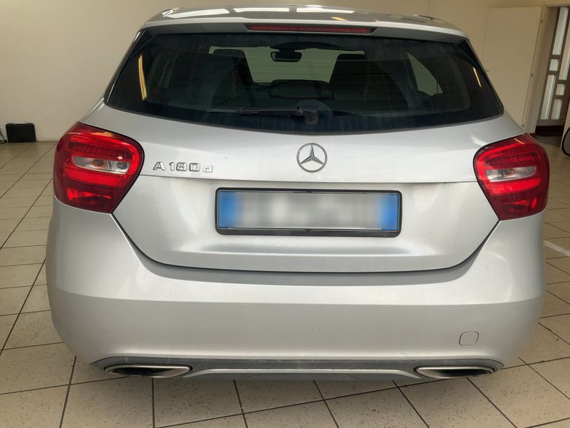 Mercedes-Benz A-Klasse A 180 CDI BlueEfficiency Urban 2016 – снимка 7