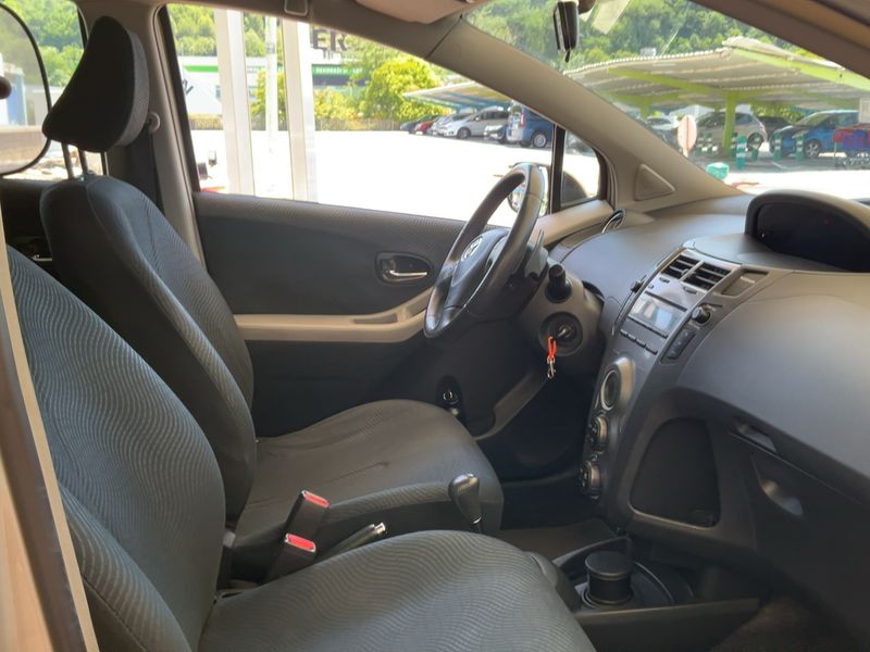 Toyota Yaris 1.33 Dual VVT-i Active 2009 – снимка 16