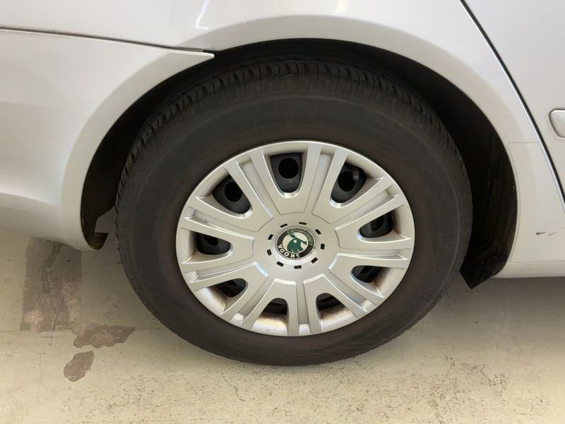 Skoda Octavia 1.6 TDI Ambition 2013 – снимка 9