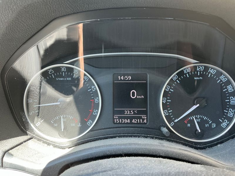 Skoda Octavia 1.6 TDI Ambition 2013 – снимка 19