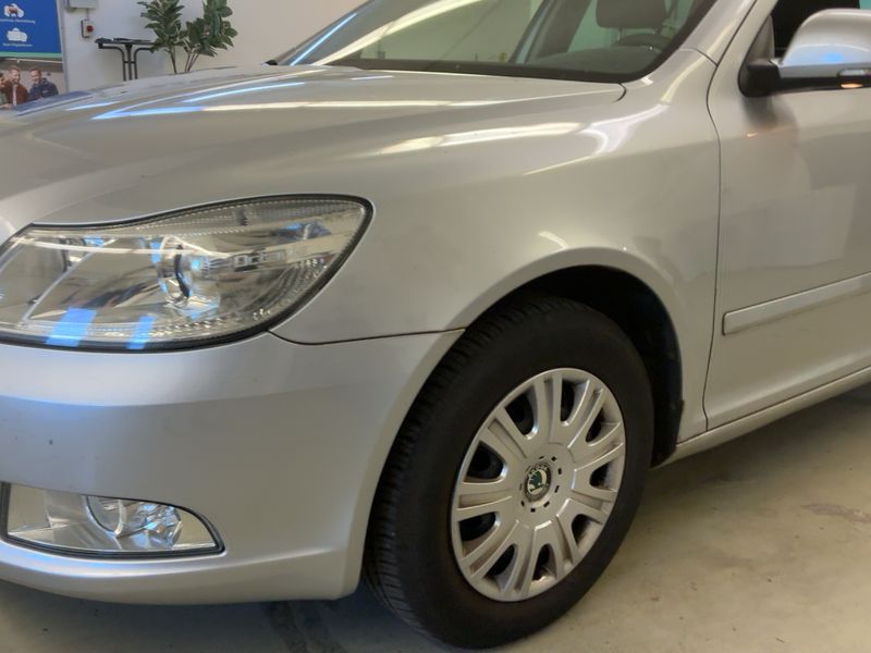 Skoda Octavia 1.6 TDI Ambition 2013 – снимка 2