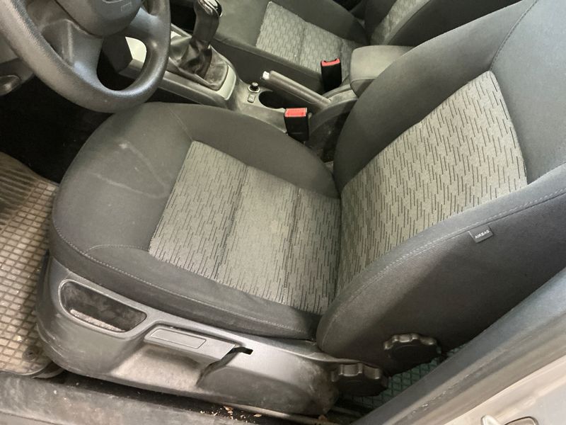 Skoda Octavia 1.6 TDI Ambition 2013 – снимка 29