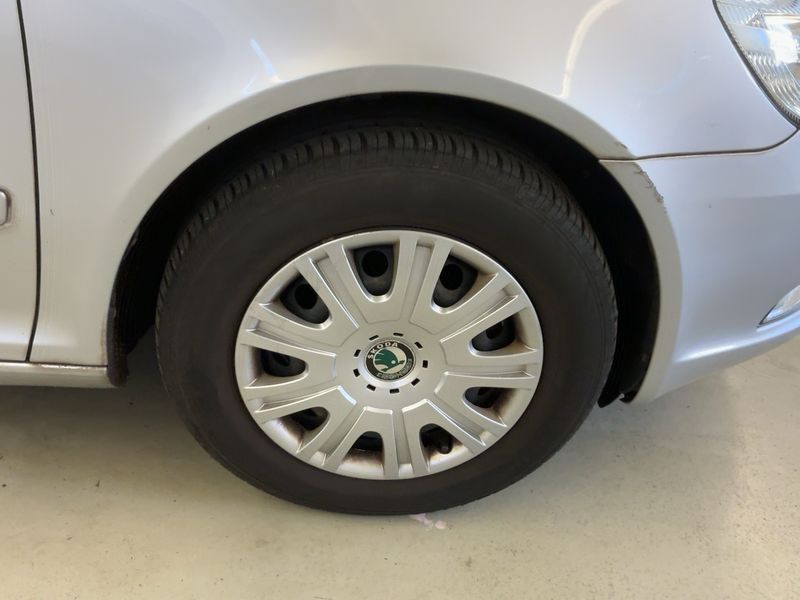 Skoda Octavia 1.6 TDI Ambition 2013 – снимка 11