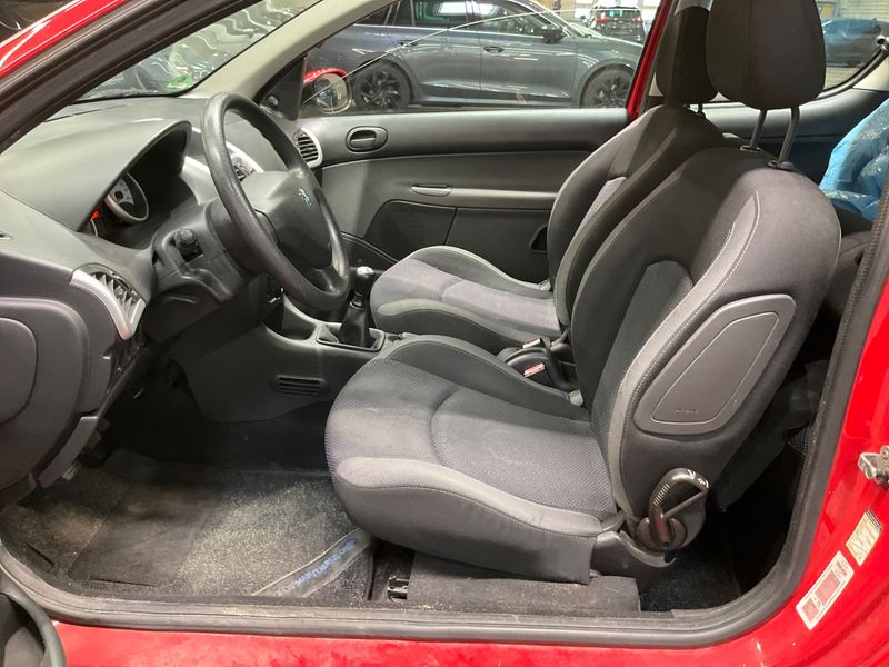 Peugeot 206+ 1.4 Basis 2010 – снимка 3