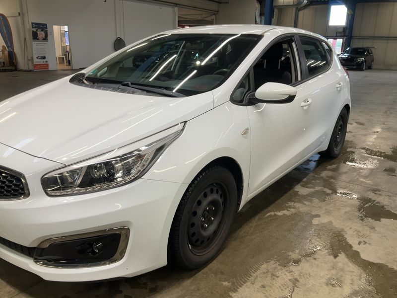 Kia cee'd 1.4 Edition 7 2017 – снимка 2