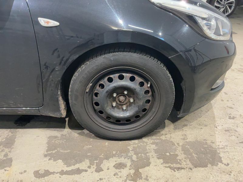 Kia cee'd 1.6 CRDi Dream Team 2015 – снимка 11
