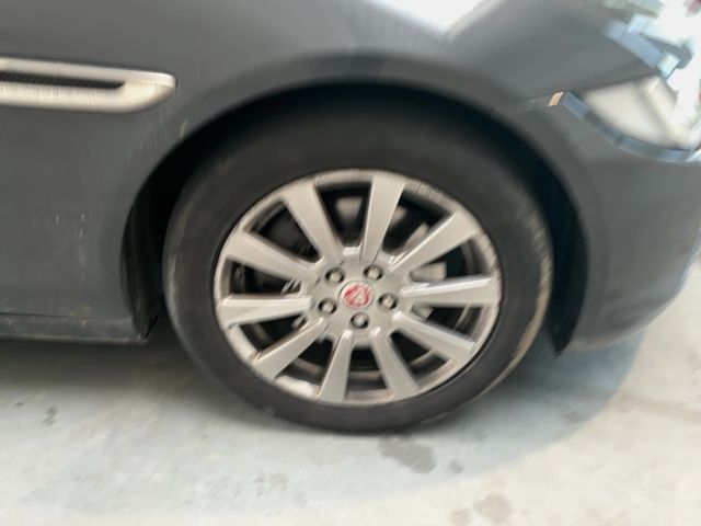 Jaguar XE 20d Prestige 2018 – снимка 11