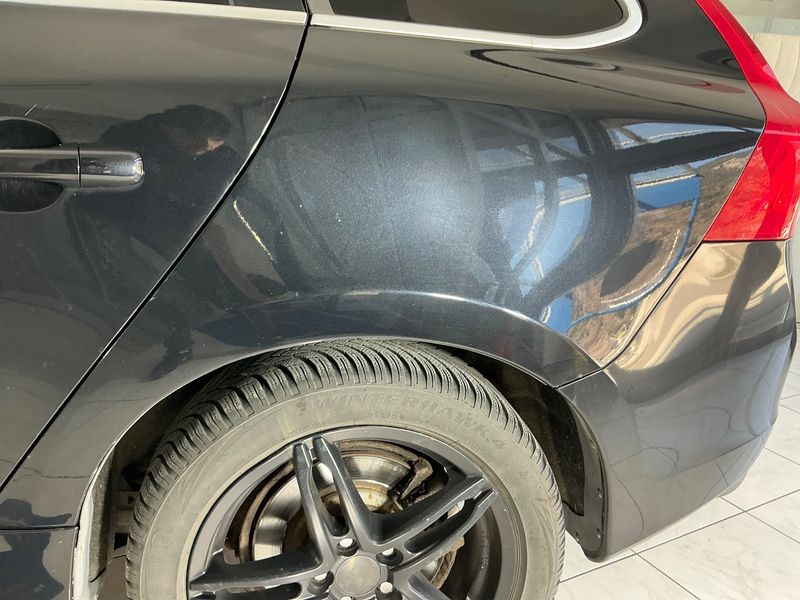 Volvo V60 2.0 D4 R-Design 2011 – снимка 41