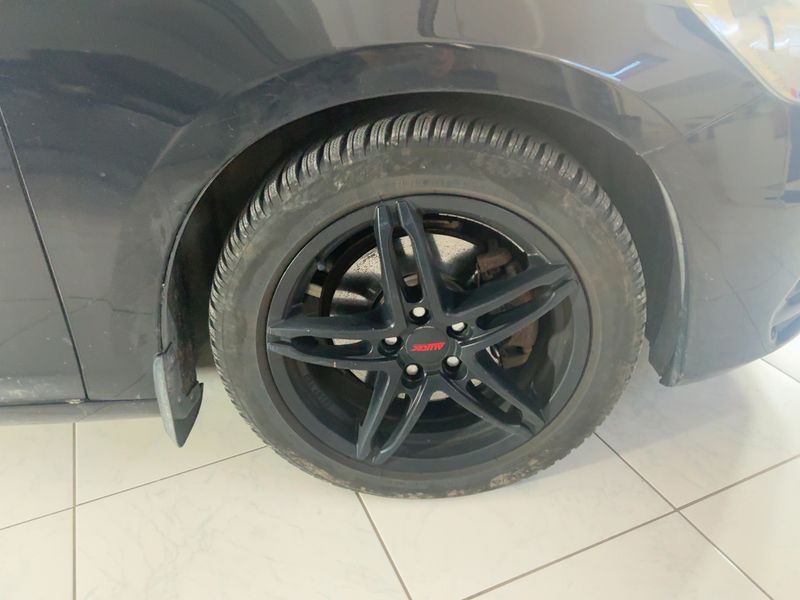 Volvo V60 2.0 D4 R-Design 2011 – снимка 11