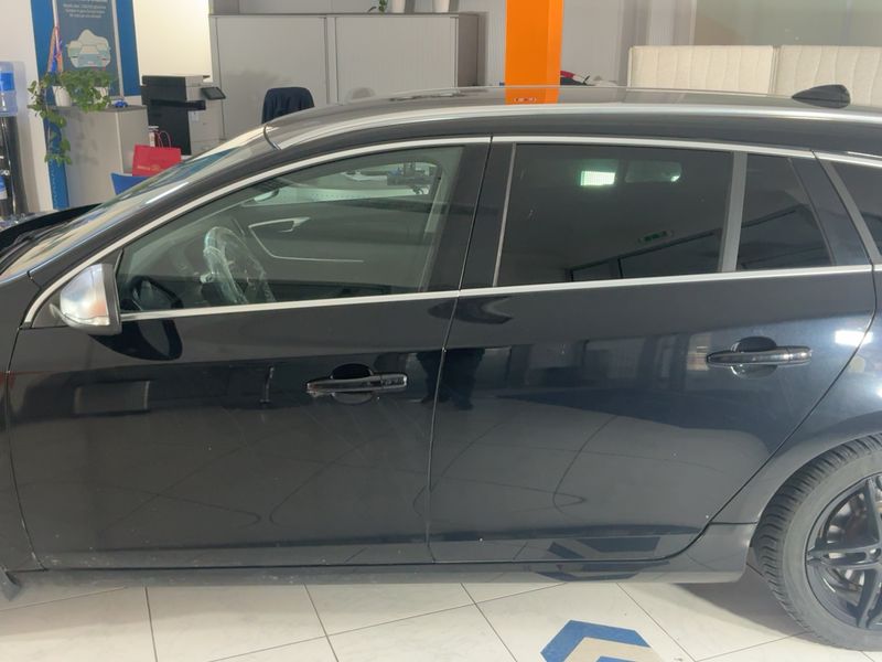 Volvo V60 2.0 D4 R-Design 2011 – снимка 4