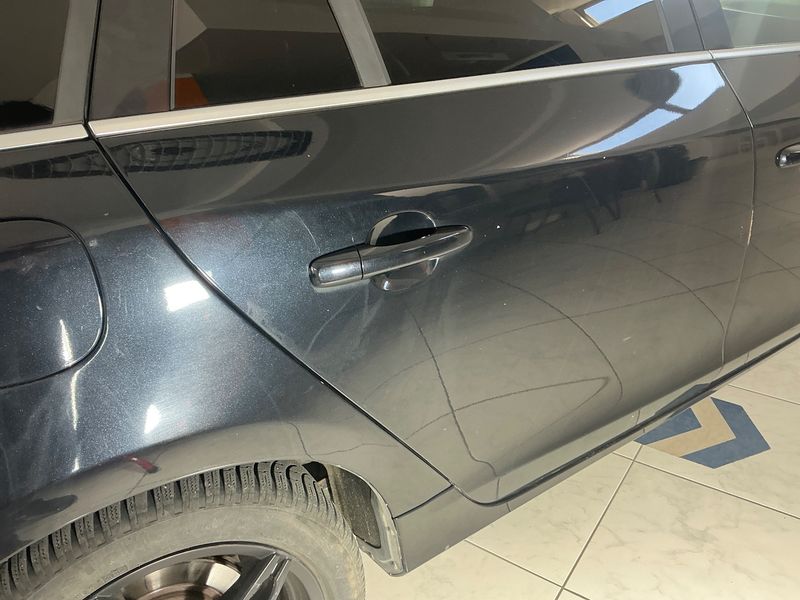 Volvo V60 2.0 D4 R-Design 2011 – снимка 32