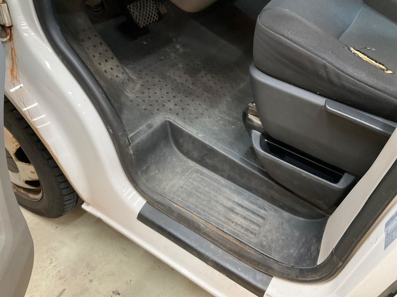 Volkswagen T6 Kombi 2.0 TDI 4Motion 2016 – снимка 38