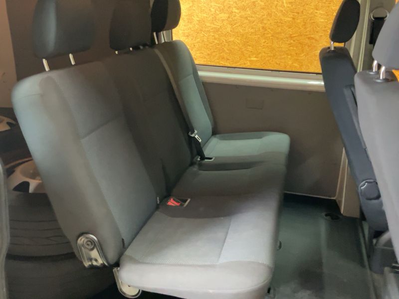 Volkswagen T6 Kombi 2.0 TDI 4Motion 2016 – снимка 20