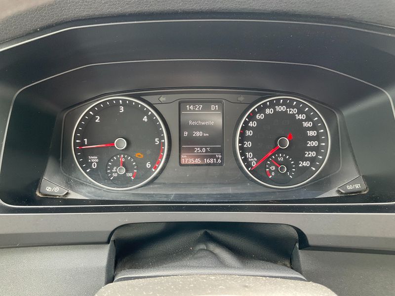 Volkswagen T6 Kombi 2.0 TDI 4Motion 2016 – снимка 19