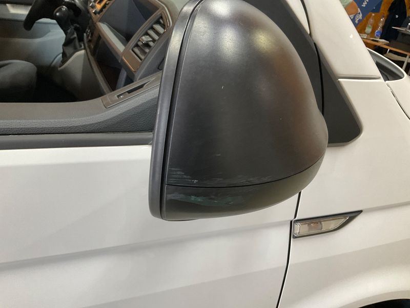 Volkswagen T6 Kombi 2.0 TDI 4Motion 2016 – снимка 23