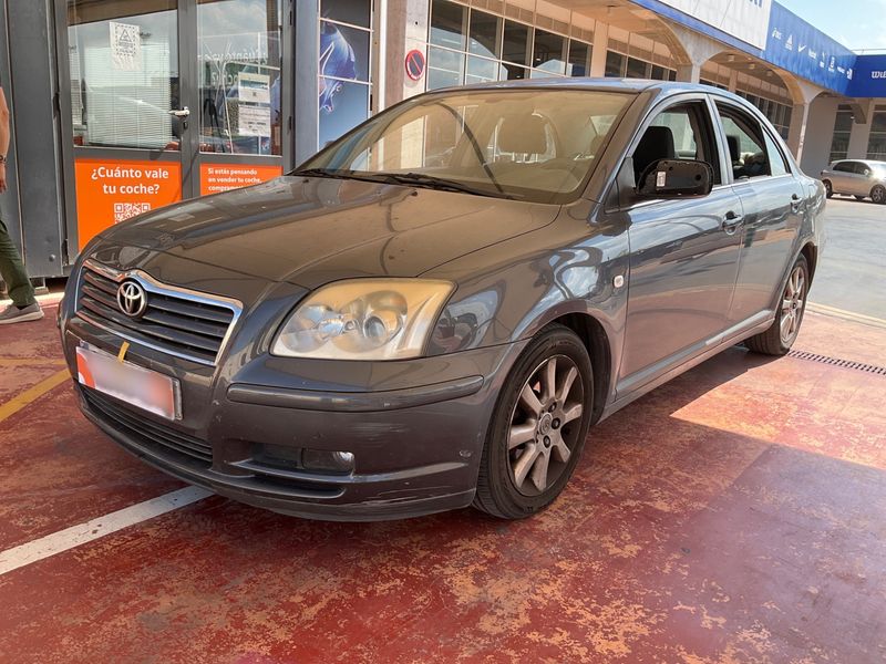 Toyota Avensis 2.2 D-4D Sol 2006 – снимка 1