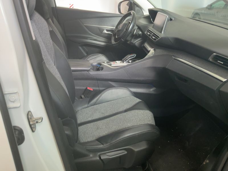 Peugeot 3008 1.5 Blue-HDi Allure 2018 – снимка 16