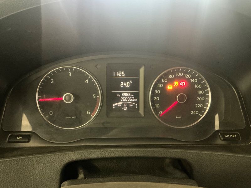 Volkswagen T5 Transporter 2.0 TDI Kasten lang 2011 – снимка 13