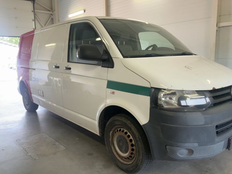 Volkswagen T5 Transporter 2.0 TDI Kasten lang 2011 – снимка на щета