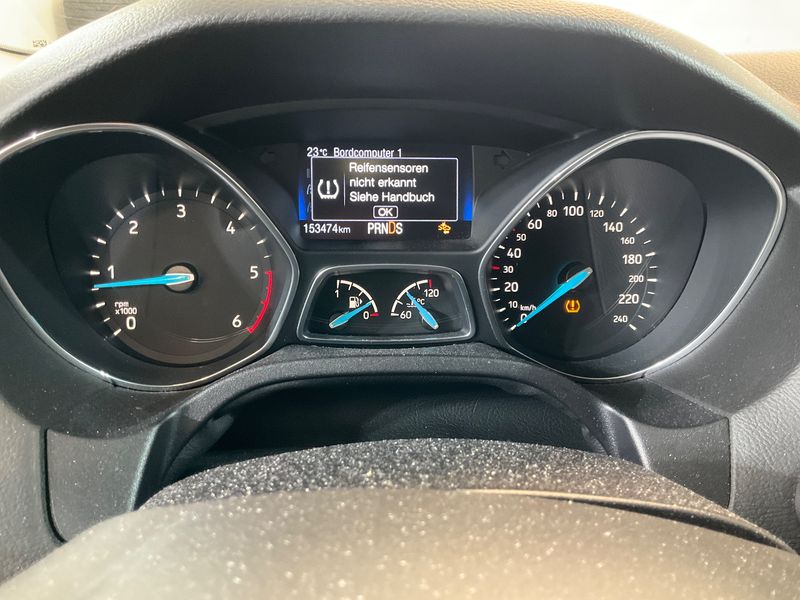 Ford Focus 1.5 TDCi Titanium 2015 – снимка 18
