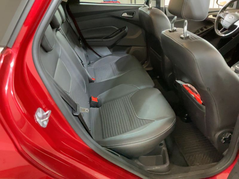 Ford Focus 1.5 TDCi Titanium 2015 – снимка 19