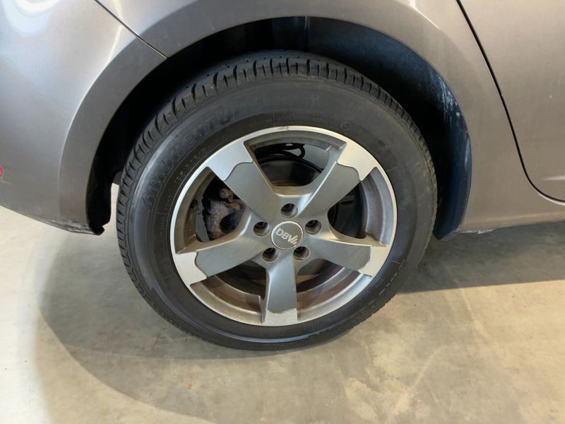 Seat Ibiza 1.2 TSI Sun 2014 – снимка 9