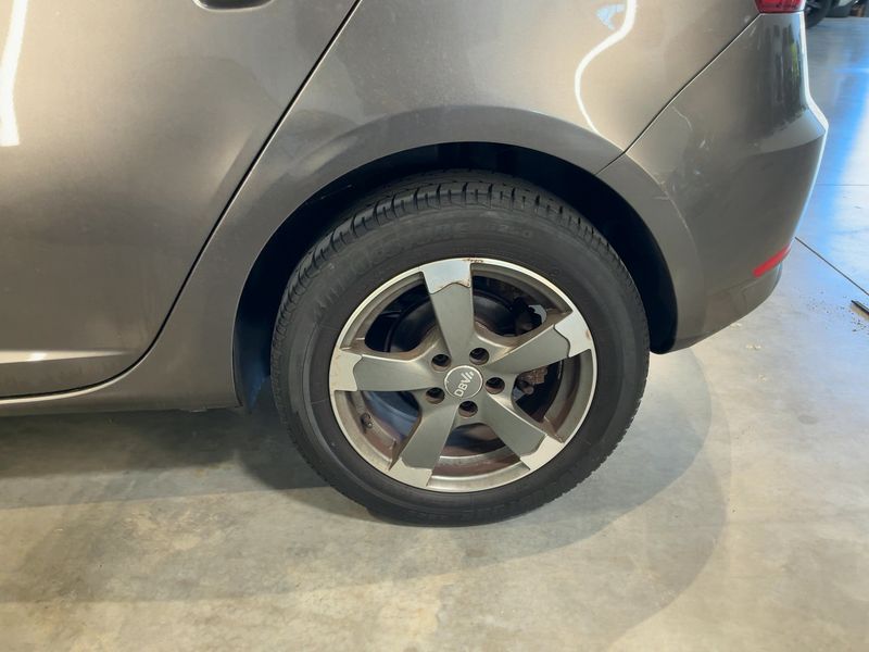 Seat Ibiza 1.2 TSI Sun 2014 – снимка 5