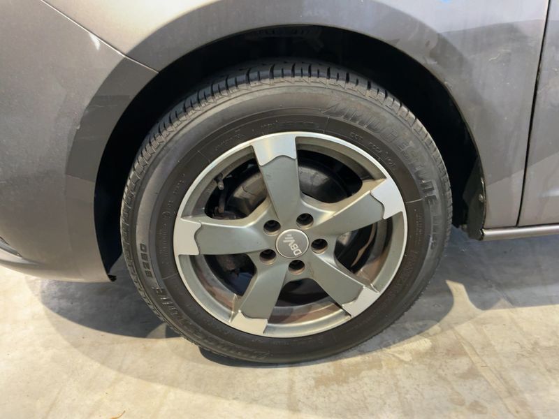 Seat Ibiza 1.2 TSI Sun 2014 – снимка 3