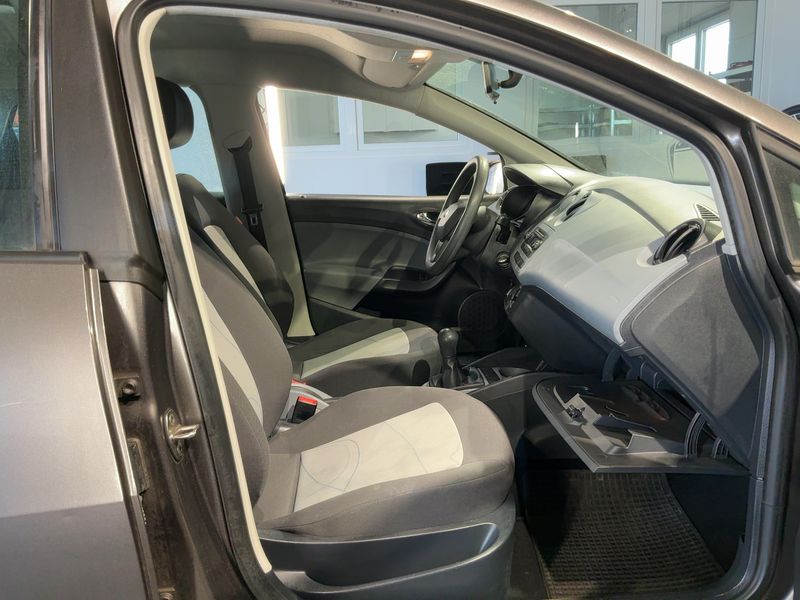 Seat Ibiza 1.2 TSI Sun 2014 – снимка 16