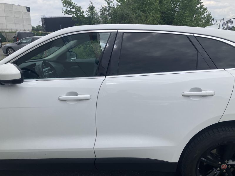 Jaguar F-Pace 20d Prestige AWD 2018 – снимка 4